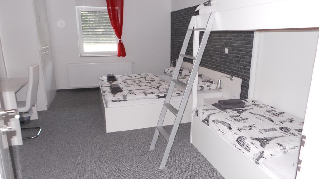 Hostel Levicki Slavonski Brod Zimmer foto