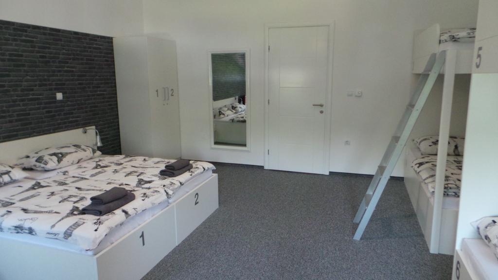 Hostel Levicki Slavonski Brod Zimmer foto