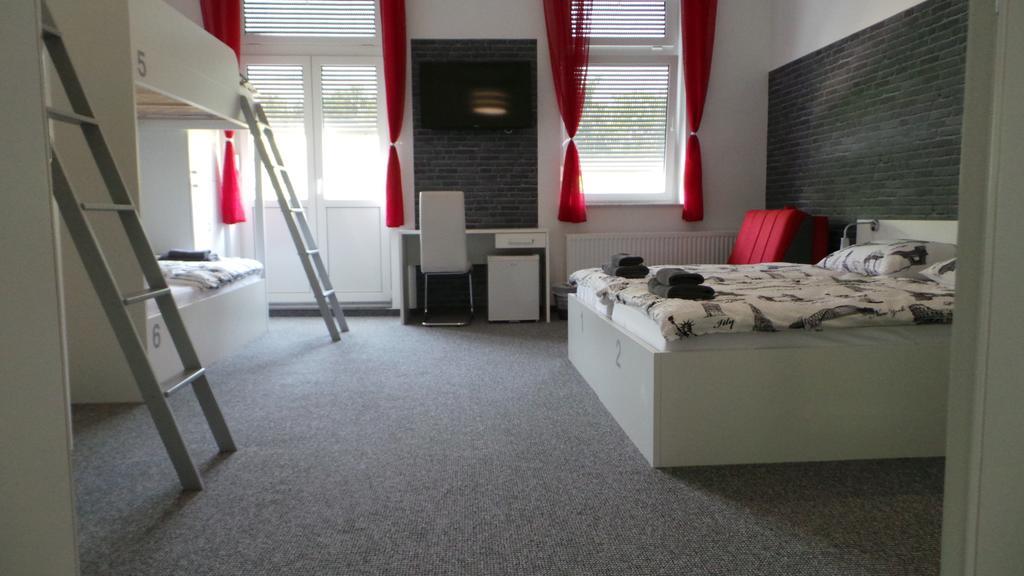 Hostel Levicki Slavonski Brod Zimmer foto