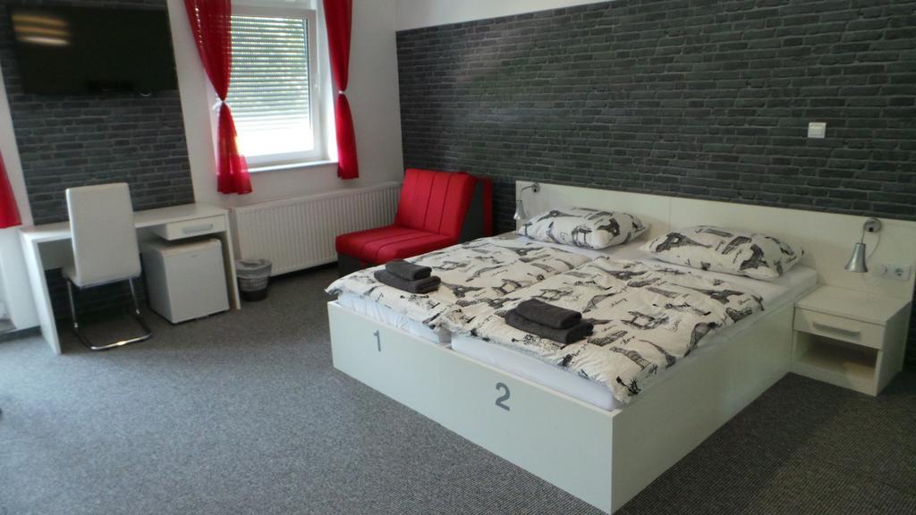 Hostel Levicki Slavonski Brod Zimmer foto
